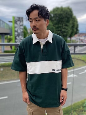 AVIREXのアイテムを使った「ラガーシャツ」の人気ファッション