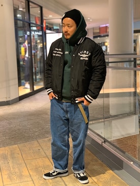 「アヴィレックス(AVIREX)」｜「アイテム（スタジャン）」を使った、yo-sukeさん（メンズ・180cm）の秋コーディネート