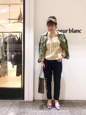 「Laugoa（ラウゴア）のアイテム（ハンドバッグ）」を使った、ルクールブラン名古屋セントラルパーク店スタッフさん（レディース・161cm）の春コーディネート