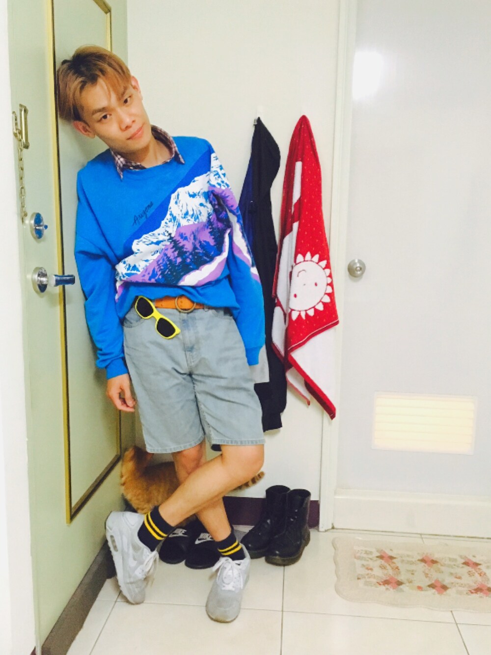「VINTAGEのアイテム（Tシャツ/カットソー、ブルー系）」を使った、五右衛門さん（メンズ・166cm）の秋コーディネートの1枚目の写真