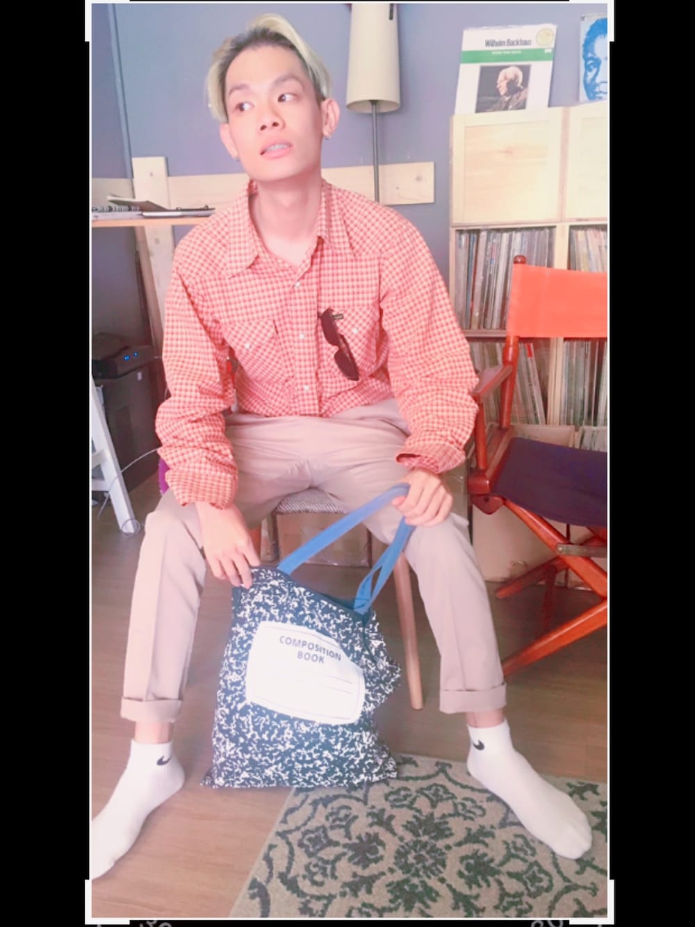 「VINTAGEのアイテム（シャツ/ブラウス、オレンジ系）」を使った、五右衛門さん（メンズ・166cm）の春コーディネートの1枚目の写真