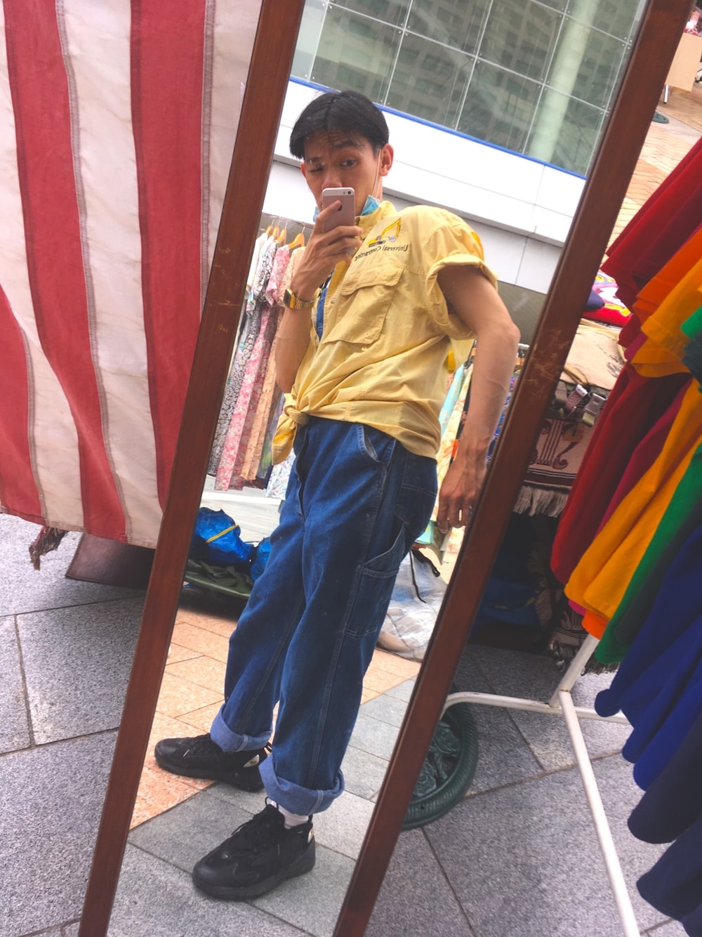 「ROUND HOUSEのアイテム（サロペット/オーバーオール、ブルー系）」を使った、五右衛門さん（メンズ・166cm）の秋コーディネートの1枚目の写真