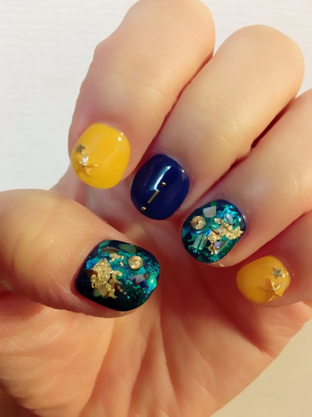 「NAILSのアイテム（その他、ブルー系）」を使った、NassYさん（レディース・162cm）の冬コーディネートの1枚目の写真