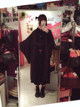 「Yohji Yamamoto（ヨウジヤマモト）のアイテム（カーディガン/ボレロ）」を使った、ご帆さん（レディース・169cm）の冬コーディネート