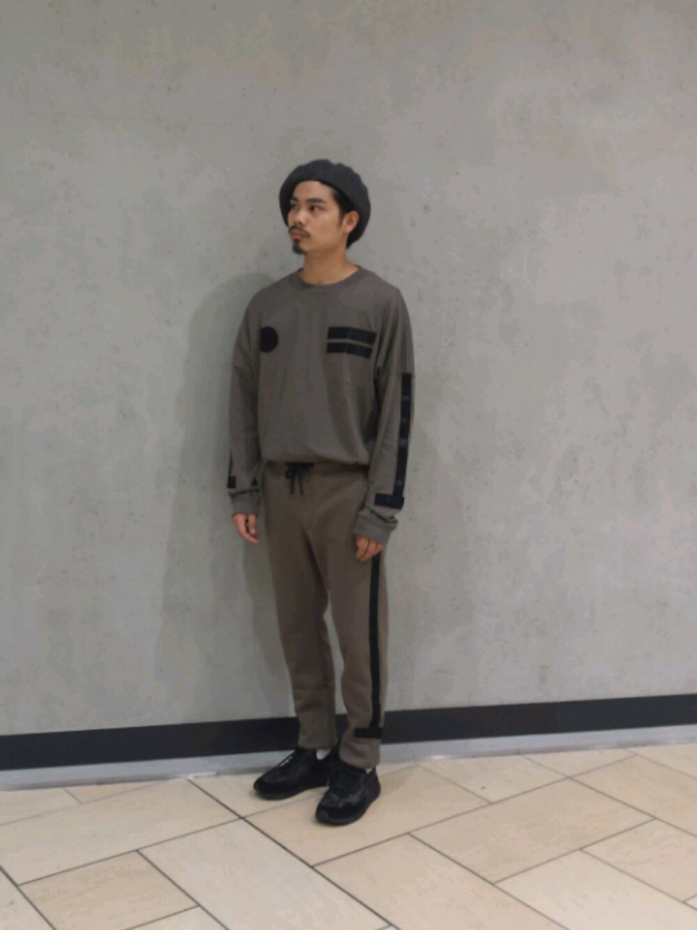 「dieselterracemallshonan、Diesel、ミリタリー、デニキャン」｜「DIESELのアイテム（Tシャツ/カットソー、グリーン系）」を使った、KIMUさん（メンズ・168cm）の夏コーディネートの1枚目の写真