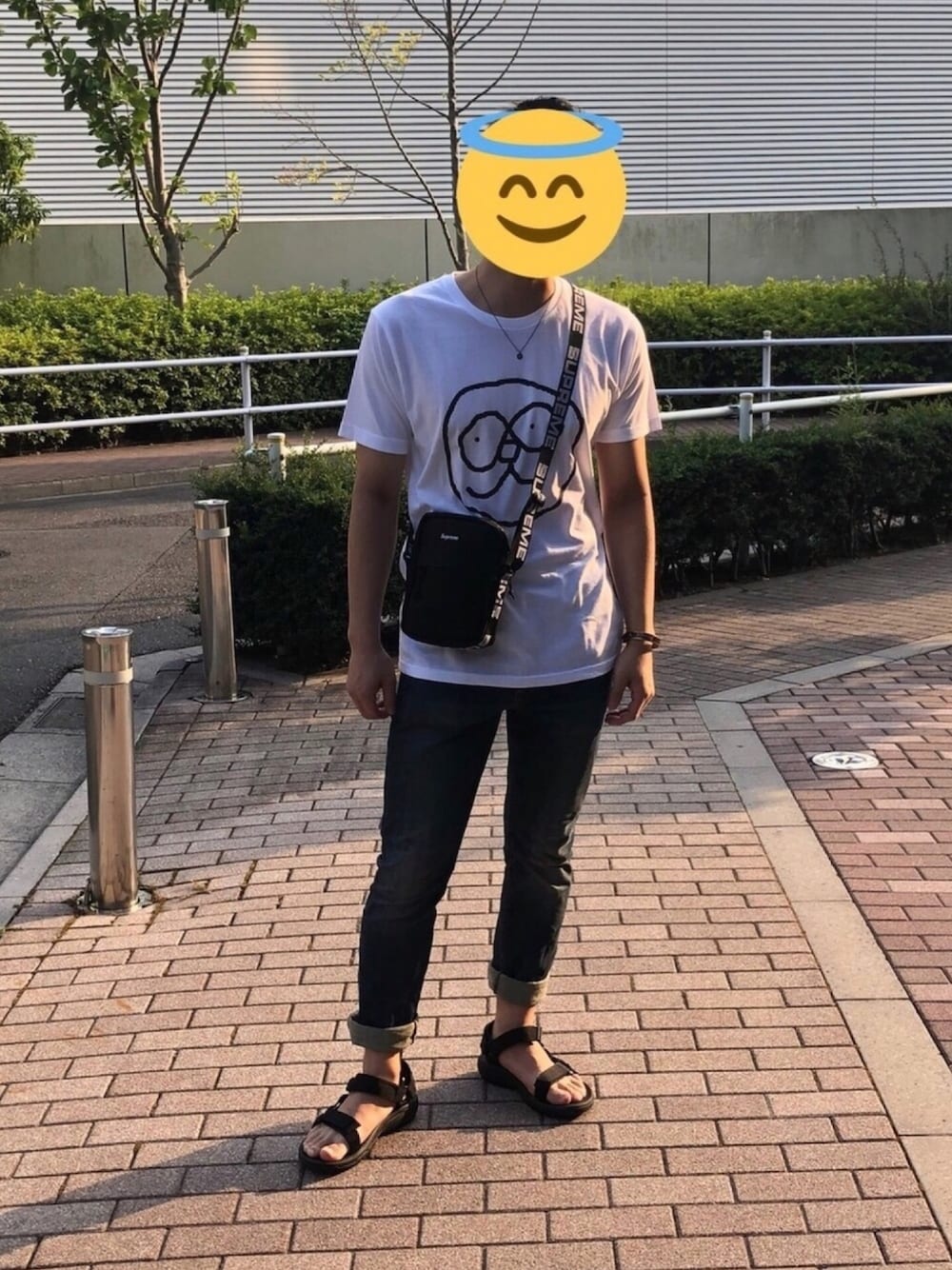「夏セールで買いました、ミセスグリーンアップル、げんじキッズ、リピーター、エナジードリンク」｜「UTme!のアイテム（Tシャツ/カットソー、ホワイト系）」を使った、masikakun@LINEスタンプ販売さん（メンズ・172cm）の夏コーディネートの1枚目の写真