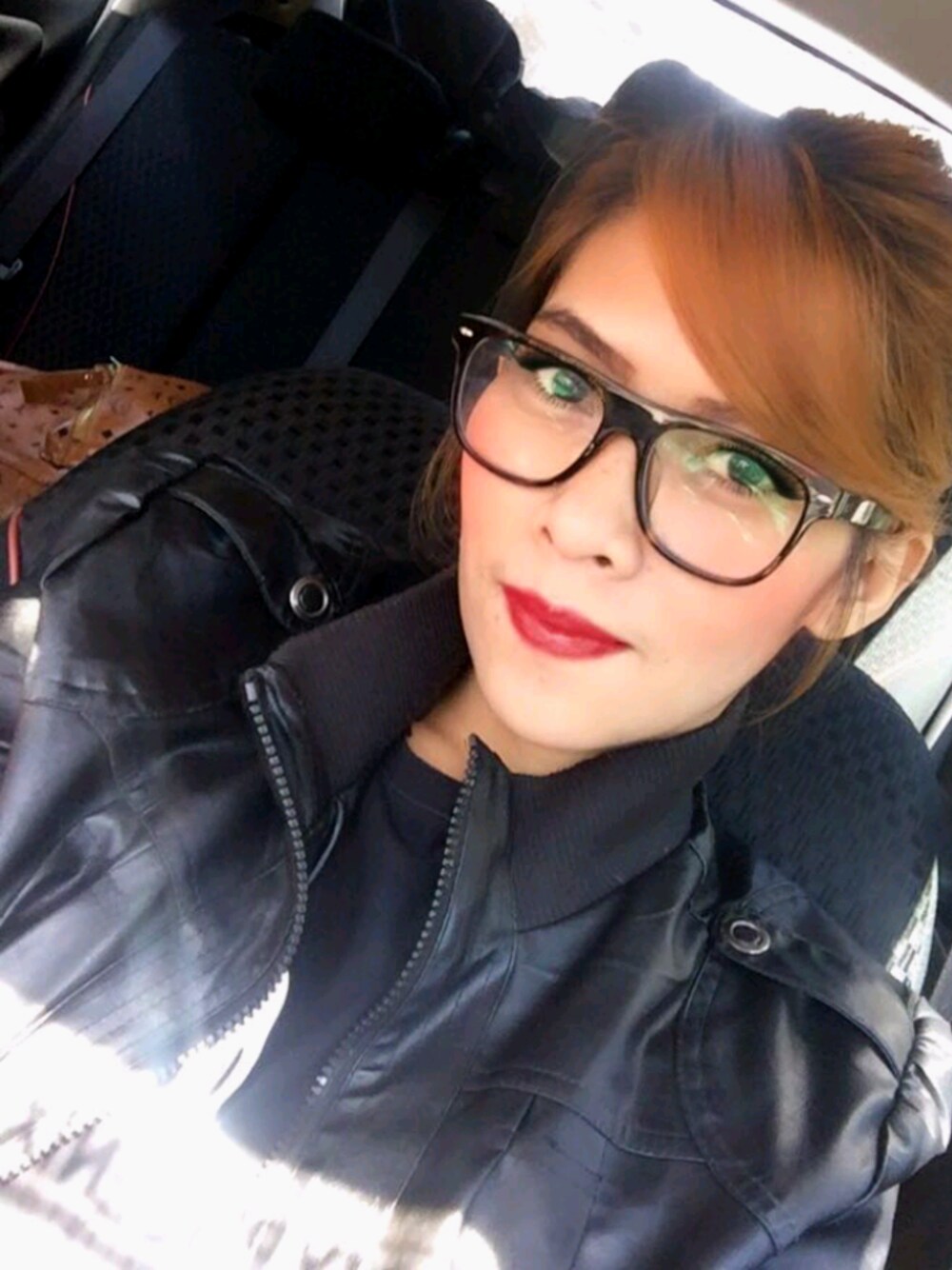 「woman、jacket 、fashion、casual、fashion blogger、fashionista」｜「CUSTOM MADEのFemmeline Jacket （ライダースジャケット、ブラック系）」を使った、Sparkling Femmeさん（レディース・161cm）の春コーディネートの1枚目の写真