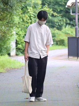 「FLAGSTUFF（フラグスタフ）のアイテム（パンツ）」を使った、なかそにーさん（メンズ・175cm）の夏コーディネート