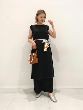 「プリーツ」｜「アイテム（スリッポン）」を使った、kaedeさん（レディース・160cm）の夏コーディネート
