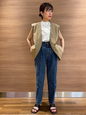 「SHIPS（シップス）のメタルボールネックレス 45cm（ネックレス）」を使った、窪田さん（レディース・154cm）の夏コーディネート