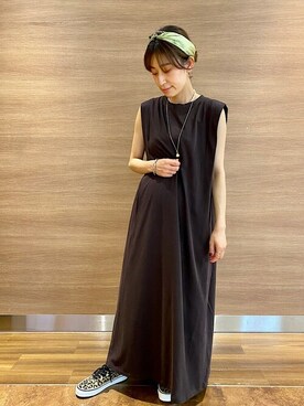 「アイテム（財布/小物、ブルー系）」を使った、窪田さん（レディース・154cm）の夏コーディネート