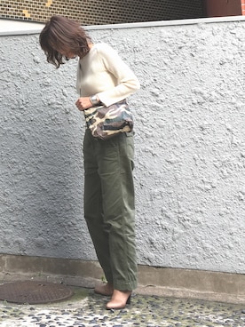 「アイテム（バングル/リストバンド）」を使った、mikiさん（レディース・170cm）の秋コーディネート