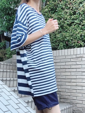 「アイテム（バングル/リストバンド）」を使った、mikiさん（レディース・168cm）の夏コーディネート