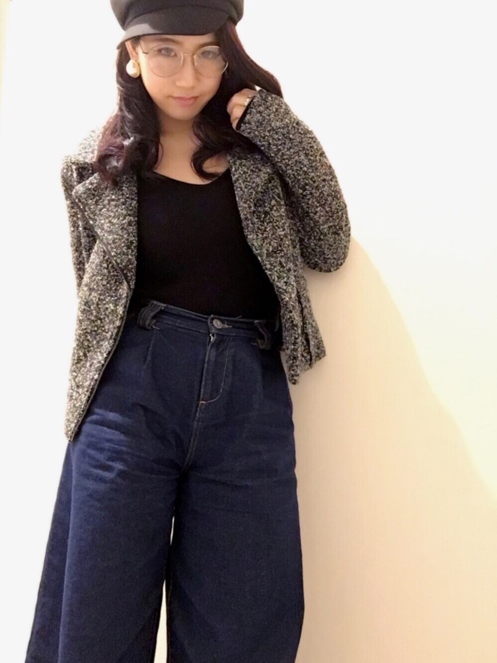 「CA4LA、eimy istoire、FOREVER 21、rienda、murua、ダテメガネ、バギーパンツ、カジュアル、大人カジュアル、きれいめカジュアル」｜「CA4LAのアイテム（キャスケット、ブラック系）」を使った、midoriさん（レディース・164cm）の冬コーディネートの1枚目の写真
