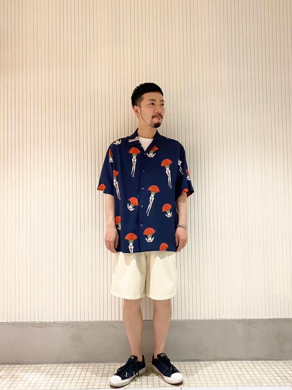 takushutoさんの「【Chill Auto/チルオート】ビキニガールプリントレーヨンオープンカラーシャツ（CIAOPANIC）」を使ったコーディネート