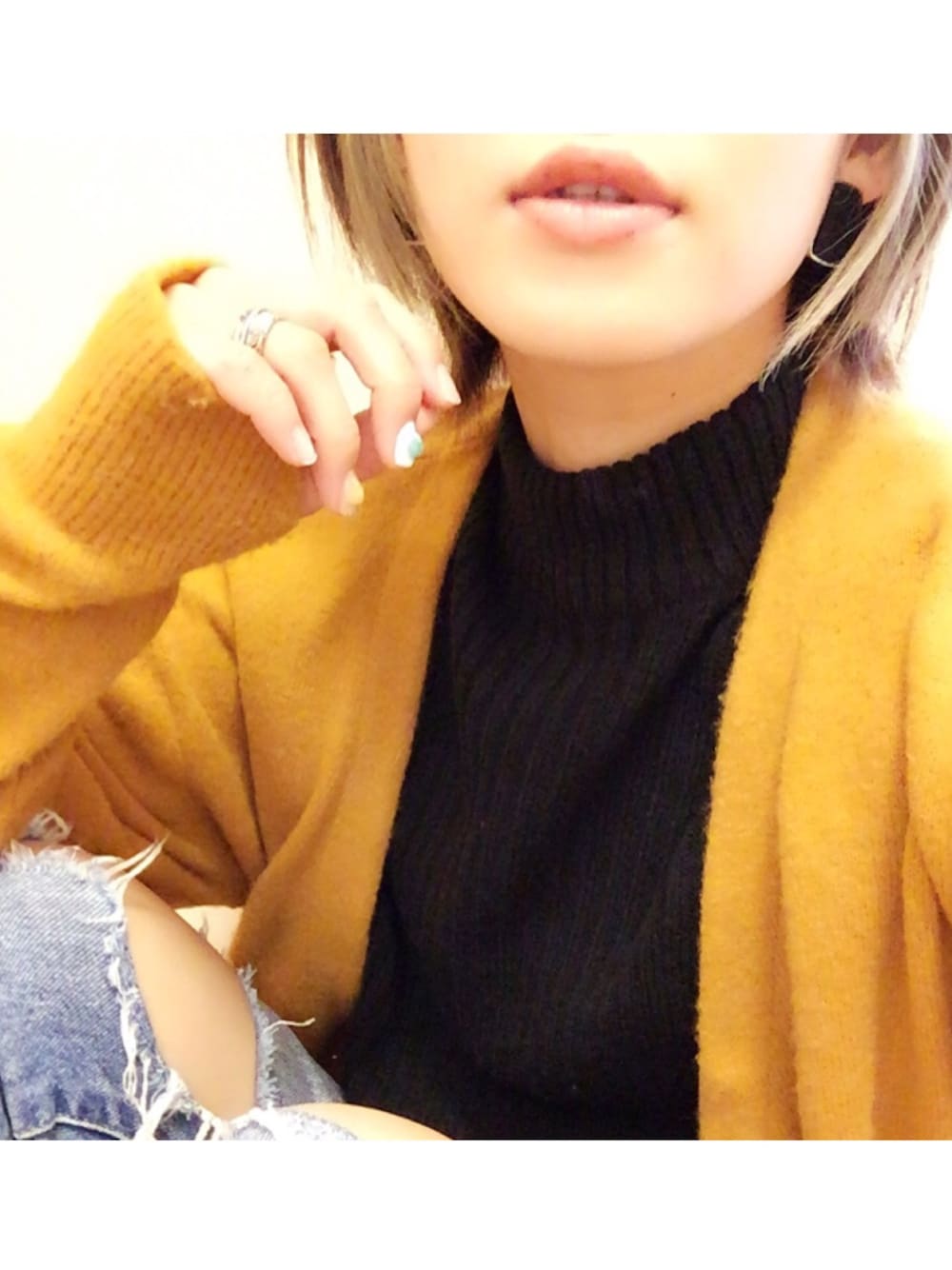 「大人カジュアル、moussy、fashion」｜「H&Mのアイテム（ニット/セーター、ブラック系）」を使った、erimixさん（レディース・159cm）の冬コーディネートの1枚目の写真