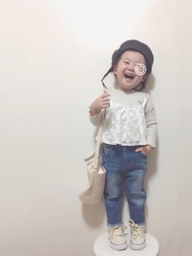 「切りっぱなしデニム」｜「アイテム（ハンチング/ベレー帽）」を使った、rii_さん（キッズ・90cm）の冬コーディネート