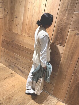 「H&M（エイチ・アンド・エム）のアイテム（その他アウター、ホワイト系）」を使った、nononkoさん（レディース・165cm）の冬コーディネート