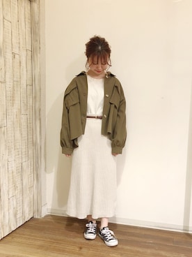 「クリスプ」｜「アイテム（ミリタリージャケット）」を使った、ねねさん（レディース・155cm）の春コーディネート