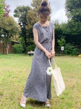 「アイテム（バングル/リストバンド、ホワイト系）」を使った、ねねさん（レディース・155cm）の春コーディネート