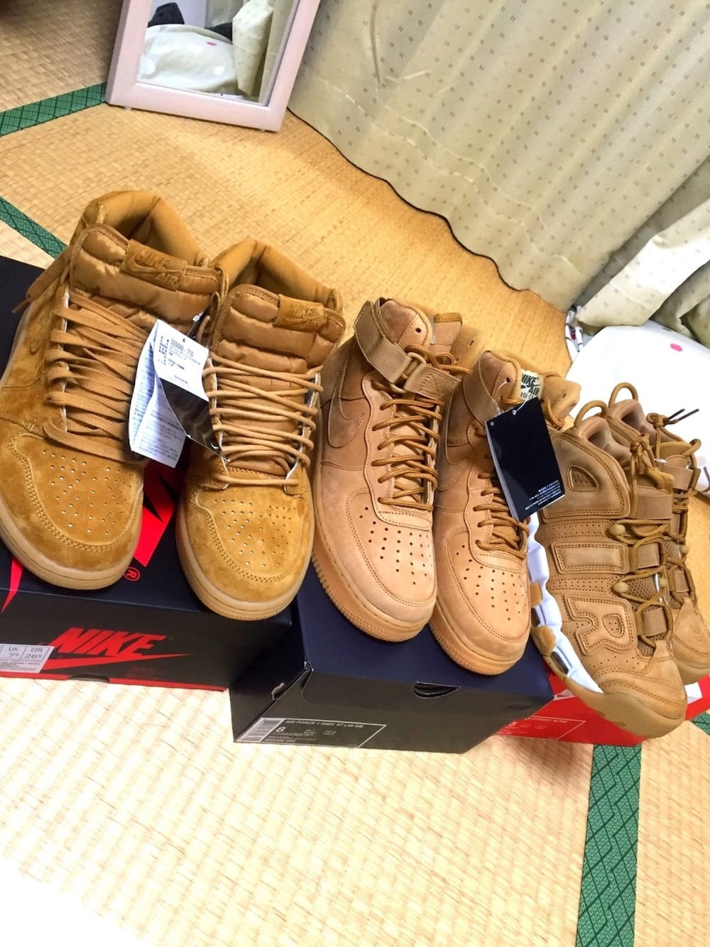 「ナイキ、NIKE、jordan 1 、エアフォースワン、エアモアアップテンポ、モアテン、ウィート、高知」｜「AIR JORDANのアイテム（スニーカー、ベージュ系）」を使った、Pomさん（メンズ・164cm）の秋コーディネートの1枚目の写真
