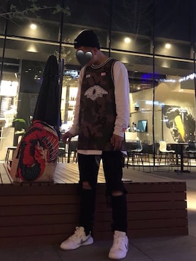 「BEAMS BOY（ビームスボーイ）のアイテム（トップス、ブラック系）」を使った、几鱼さん（メンズ・190cm）の春コーディネート