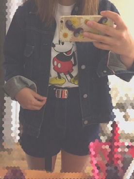 「UNIQLO（ユニクロ）の「ミッキースタンズ」グラフィックT（半袖）（Tシャツ/カットソー、ホワイト系）」を使った、はっぴーさん（レディース）の夏コーディネート