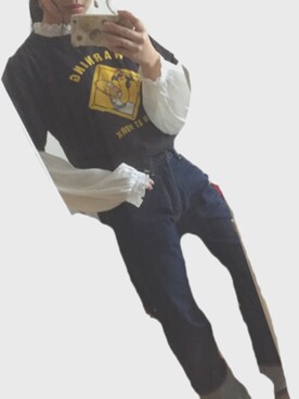 「Levi's（リーバイス）のアイテム（デニムパンツ、ブルー系）」を使った、はっぴーさん（レディース）の秋コーディネート