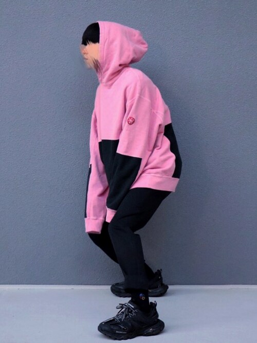 性別 まっすぐ れる ピンク パーカー コーデ メンズ Hama Chou Jp
