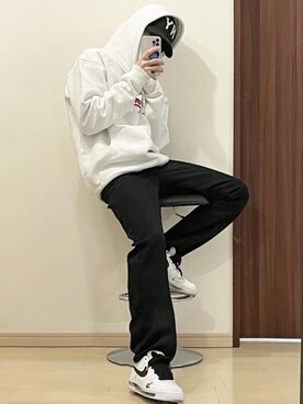 白パーカー のメンズ人気ファッションコーディネート Wear
