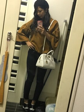 「フレアスリーブ」｜「アイテム（ハンチング/ベレー帽）」を使った、なぁさん（レディース・164cm）の秋コーディネート