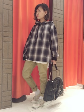 「RNA（アールエヌエー）のアイテム（バッグ）」を使った、まみたすさん（レディース・152cm）の夏コーディネート