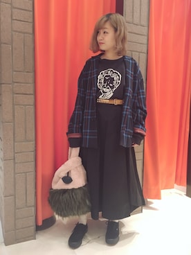 「RNA（アールエヌエー）のアイテム（トートバッグ）」を使った、まみたすさん（レディース・152cm）の秋コーディネート