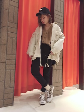 「RNA（アールエヌエー）のアイテム（キャップ）」を使った、まみたすさん（レディース・152cm）の冬コーディネート