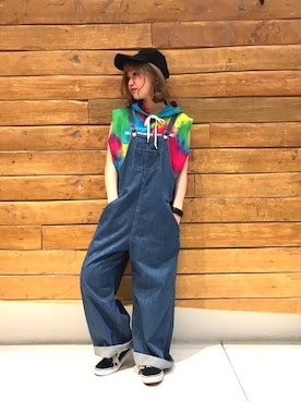 「RNA（アールエヌエー）のアイテム（オールインワン・サロペット）」を使った、まみたすさん（レディース・152cm）の春コーディネート