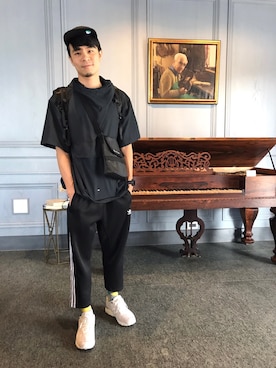 「travel」｜「アイテム（帽子）」を使った、Steven Pengさん（メンズ・180cm）の秋コーディネート