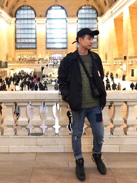「travel」｜「アイテム（帽子）」を使った、Steven Pengさん（メンズ・180cm）の春コーディネート