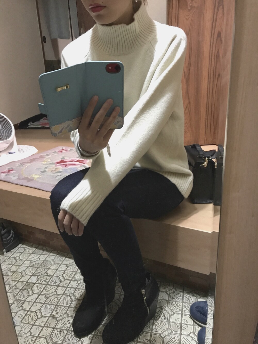 「LOWRYS FARMのモチモチハイネックプルオーバー　771361 （ニット/セーター、ホワイト系）」を使った、っちさん（レディース・158cm）の秋コーディネートの1枚目の写真