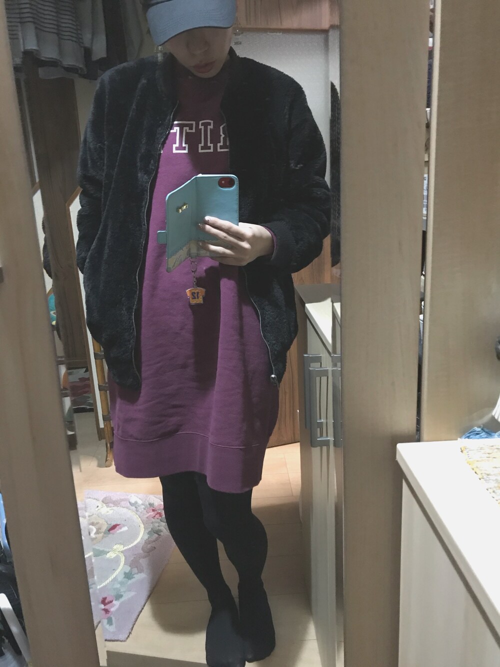 「PAGEBOYの裏毛OP（ワンピース、レッド系）」を使った、っちさん（レディース・158cm）の冬コーディネートの1枚目の写真