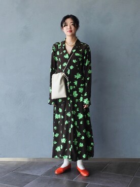 Adam Et Rope アダムエロペ レディース のワンピース 花柄 ボタニカル柄 コーディネート Zozotown