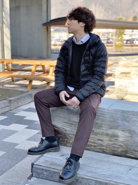 「UNIQLO（ユニクロ）のウルトラライトダウンシームレスパーカ（ダウンジャケット/コート、ブラック系）」を使った、ちーさん（メンズ・169cm）の冬コーディネート