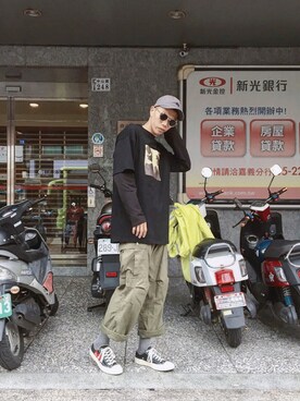 「repos（ルポ）のアイテム（トップス）」を使った、洪承嘉さん（メンズ・180cm）の春コーディネート