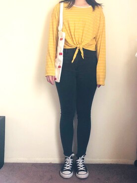 トートバッグを使った 大学生 のレディース人気ファッションコーディネート 地域 アメリカ Wear