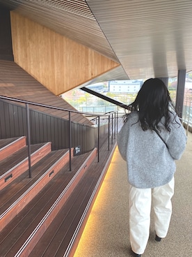 「select MOCA（セレクトモカ）の柔らかく履きやすいフェイクレザーゴールドビット付きローファー（ローファー）」を使った、♡ha♡さん（レディース・155cm）の冬コーディネート