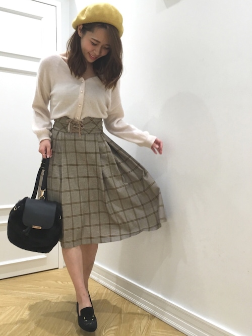 WILLSELECTION（ウィルセレクション）の「ベロア刺繍スリッポン