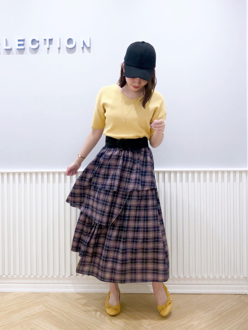 「ウィルセレクション、willselection、ウィルガール、秋のコーデ、秋色、パンプス、スカート、チェックスカート、キャップ、マスタード」｜「WILLSELECTIONのラメチェックビエラスカート（スカート、ブルー系）」を使った、yuka.c5さん（レディース・159cm）の秋コーディネートの1枚目の写真