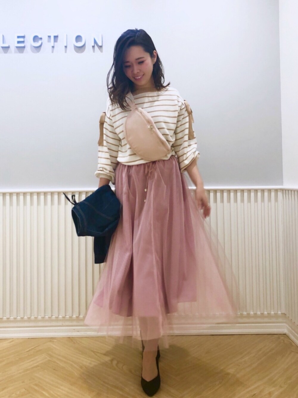 「ウィルセレクション、ウィルガール、willselection、ボーダー、ボーダートップス、チュールスカート、Gジャン、ボディバッグ、ロングスカート、ピンクスカート」｜「WILLSELECTIONのアシンメトリーチュールパンプス（パンプス、ブラック系）」を使った、yuka.c5さん（レディース・159cm）の春コーディネートの1枚目の写真