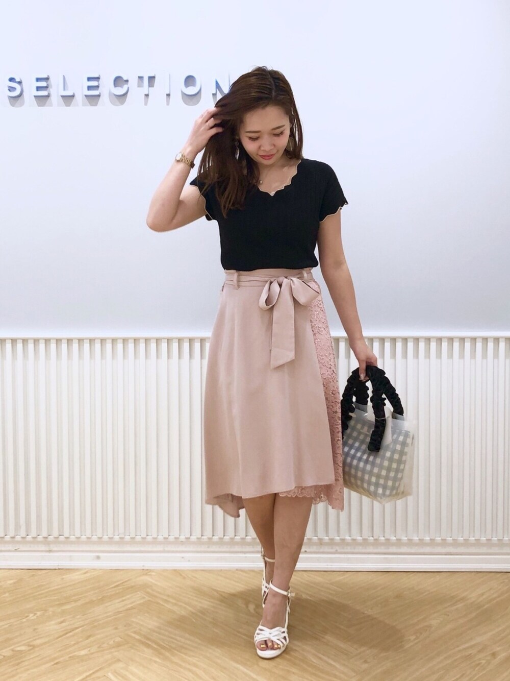 ピンクのトップスと黒のフレアロングスカート スカート 花柄シフォンフレアロングスカート : ZOZOTOWN Yahoo