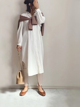 「肩掛け」｜「アイテム（シャツワンピース）」を使った、chi__ka❤︎さん（レディース・161cm）の春コーディネート