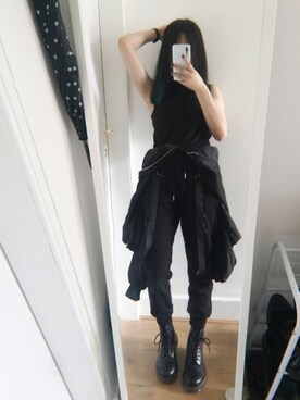 Jess Charonさんのコーディネート